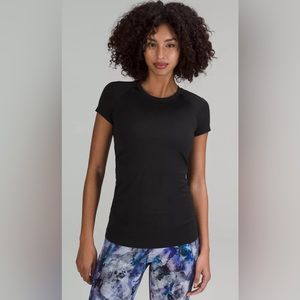 Lululemon Swiftly Tech Short Sleeve-Shirt 2.0, Color: Black